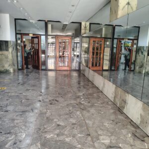 Av. RIVADAVIA 13876 - RAMOS MEJIA - Departamento 2 amb con Patio - APTO PROFESIONAL