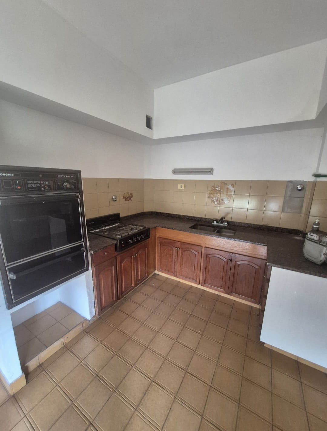 Av Diaz Velez N982, Villa Sarmiento, Morón - Imagen 18