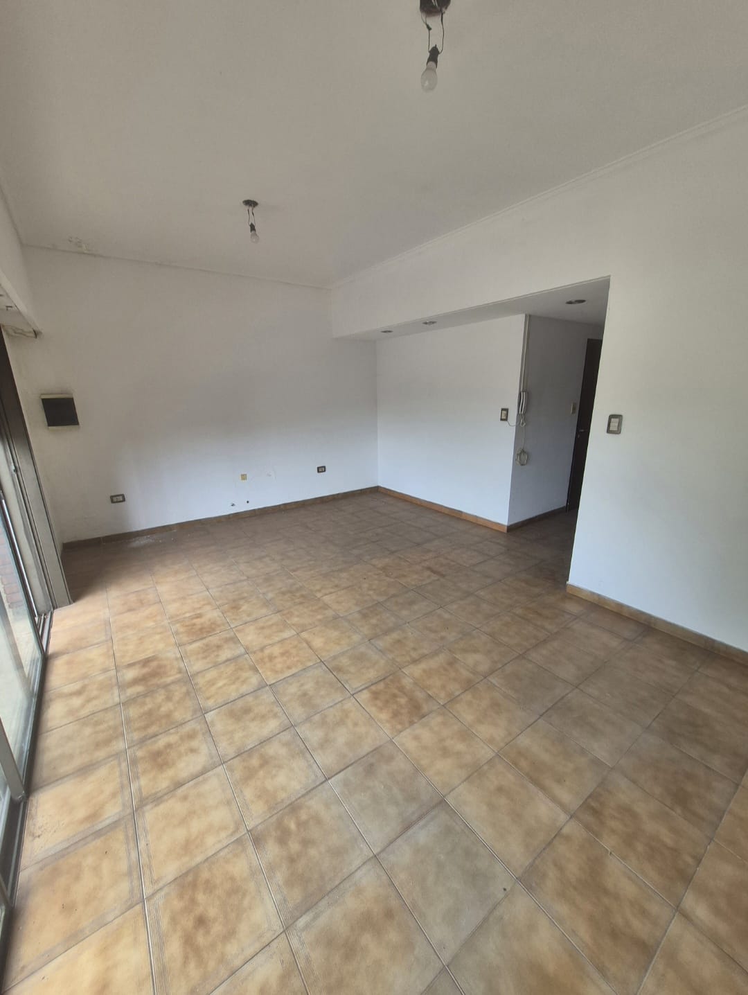 Av Diaz Velez N982, Villa Sarmiento, Morón - Imagen 3